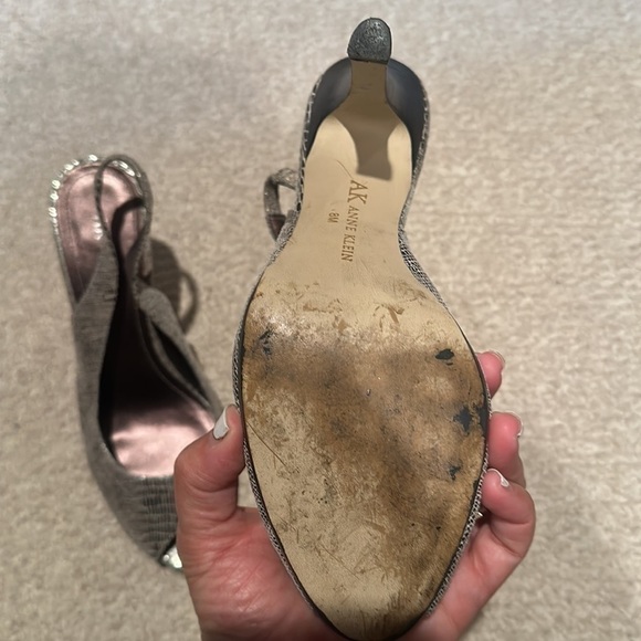 Anne Klein Leather Peep Toe Sling Back Heels 8 Silver - Picture 4 of 7